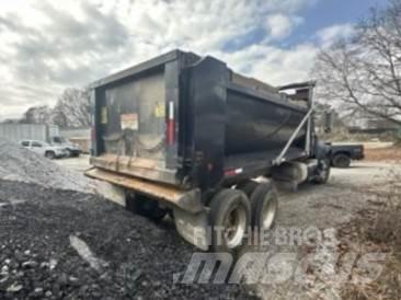 Mack GU713 Sora- ja kippiautot