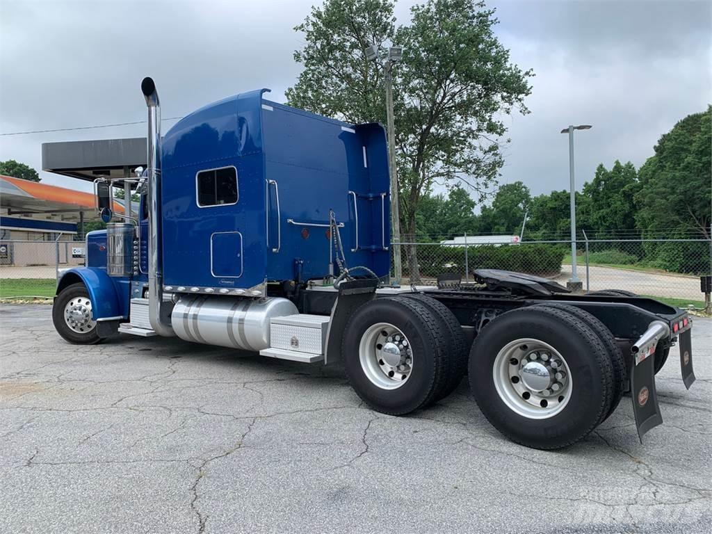 Peterbilt 389 Vetopöytäautot