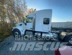 Peterbilt 567 Vetopöytäautot