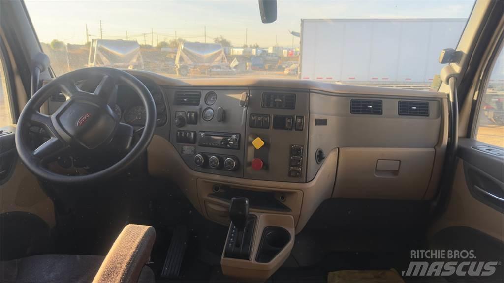 Peterbilt 579 Vetopöytäautot
