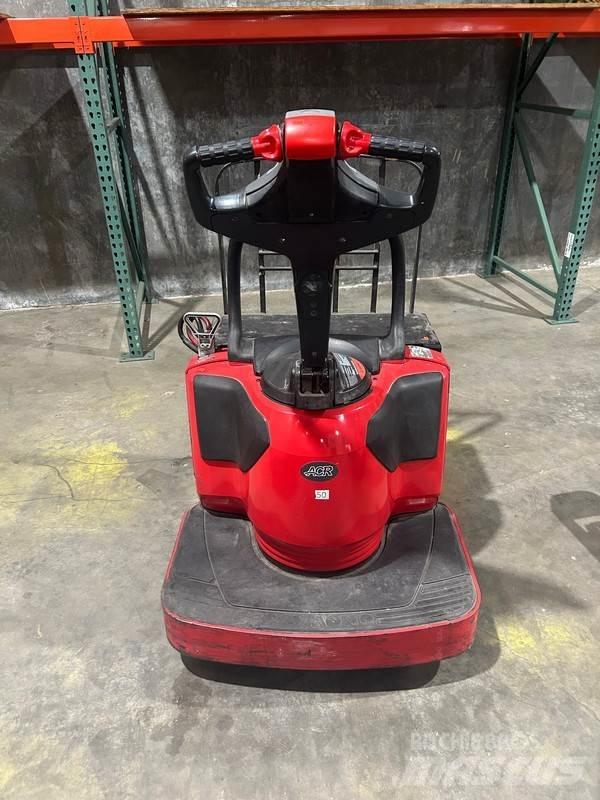 Raymond 8410 Muut materiaalinkäsittelykoneet
