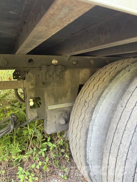 Utility VS2DX Umpikoriperävaunut