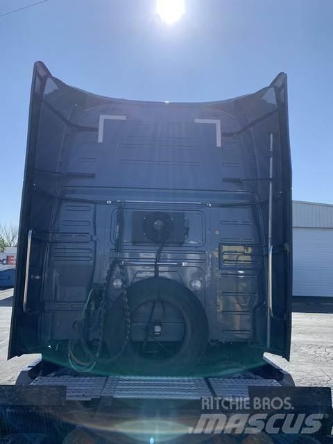Volvo VNL 760 Vetopöytäautot