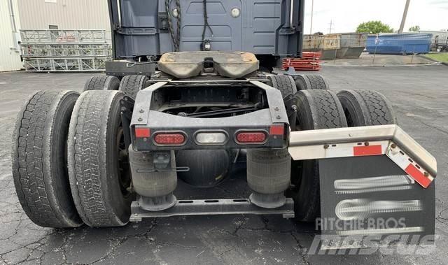 Volvo VNL760 Vetopöytäautot