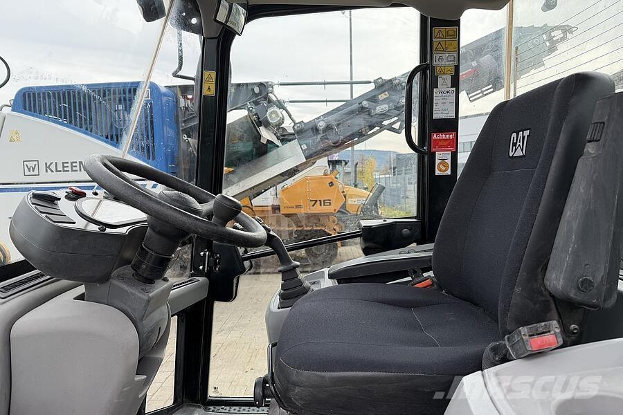 CAT 906 M Pyöräkuormaajat