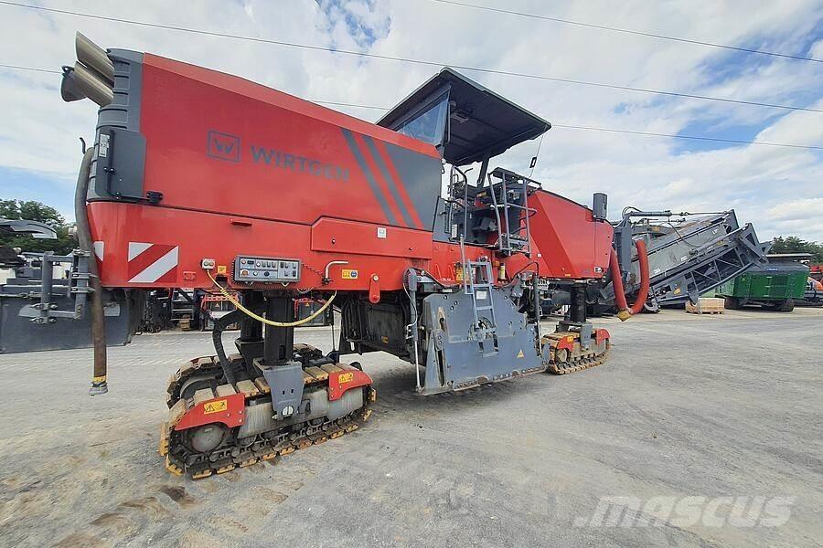 Wirtgen W 220 Kylmäasfalttikoneet