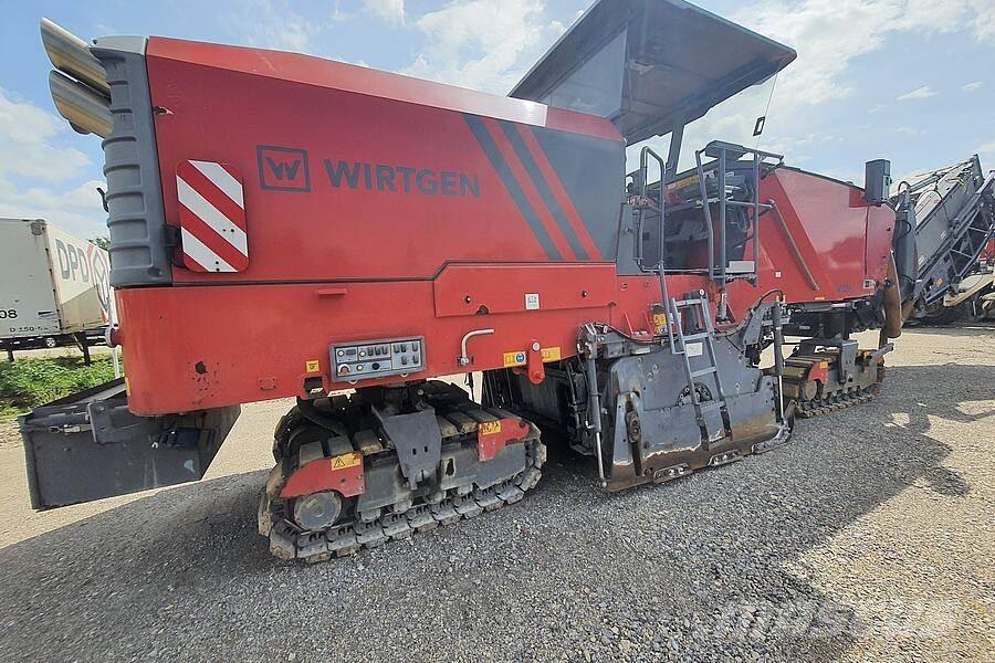 Wirtgen W 220 Kylmäasfalttikoneet