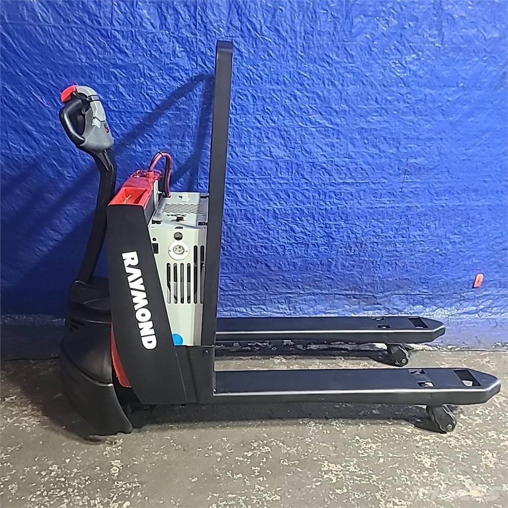 Raymond 102T-F45L Pumppukärryt