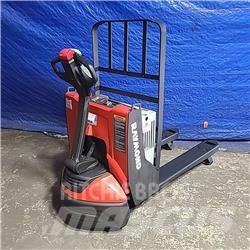 Raymond 8210 Pumppukärryt