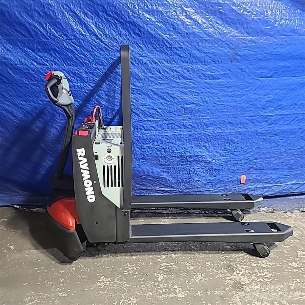 Raymond 8210 Pumppukärryt