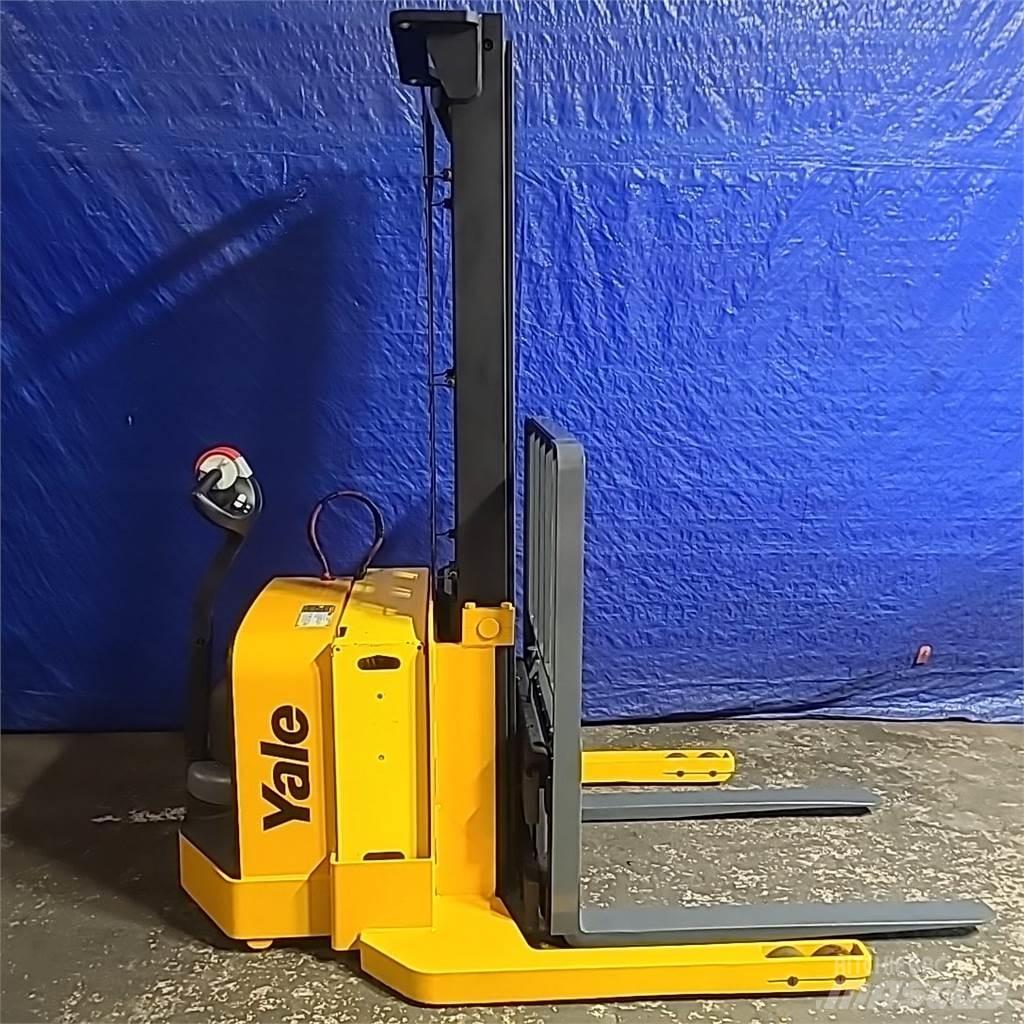 Yale MSW040 Ajettavat pinoamisvaunut