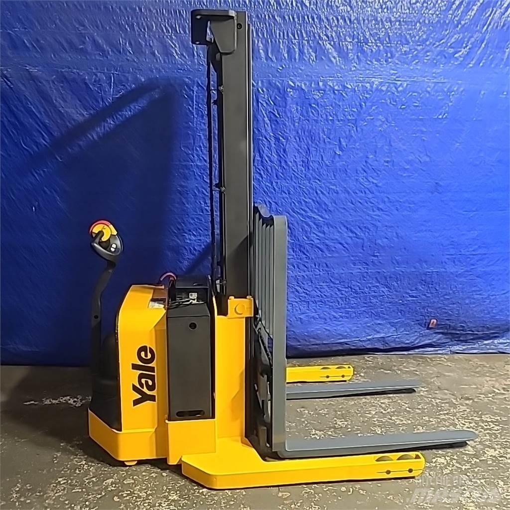 Yale MSW040 Ajettavat pinoamisvaunut