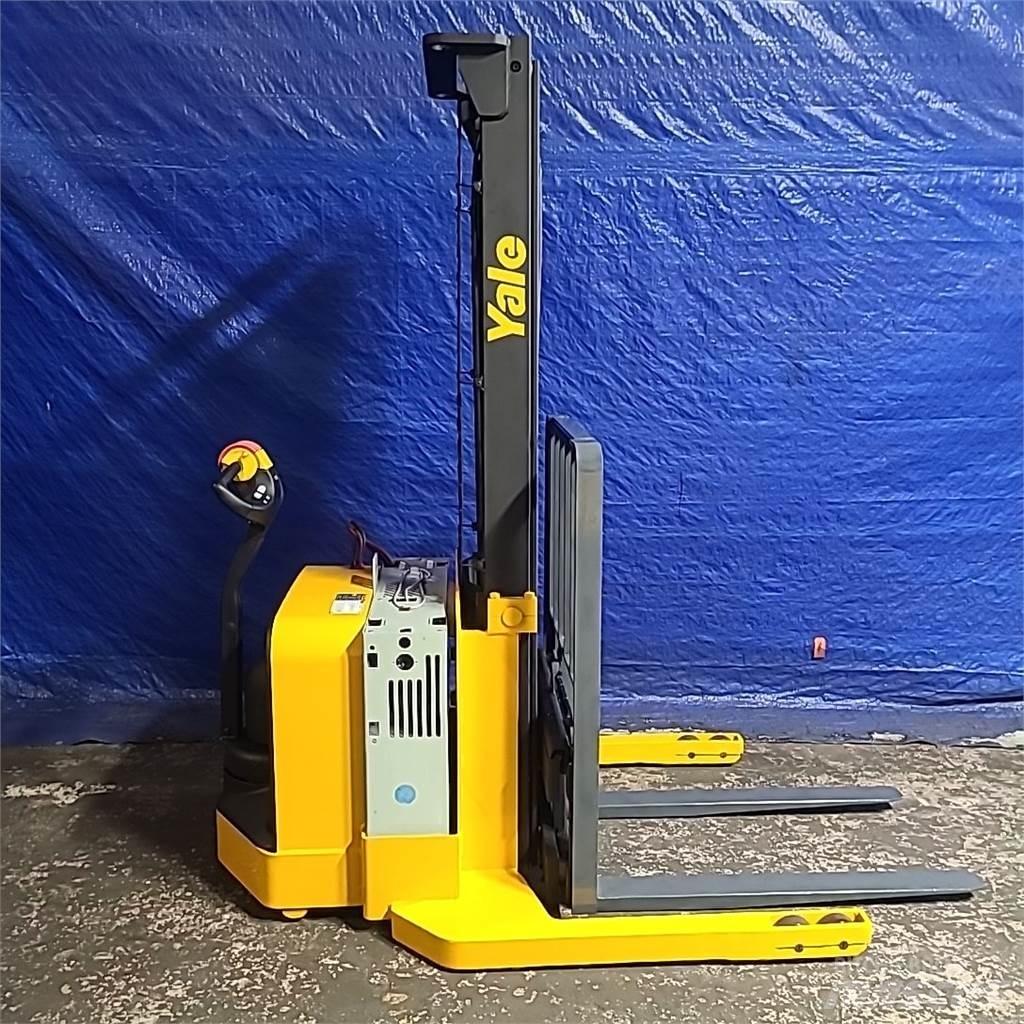 Yale MSW040 Ajettavat pinoamisvaunut