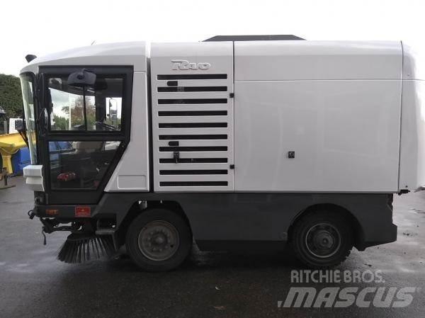 Ravo 530STH Lakaisukoneet