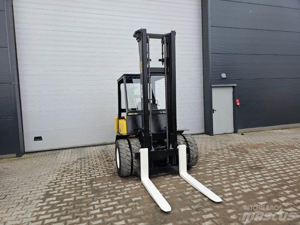 Yale GDP40LF Dieseltrukit