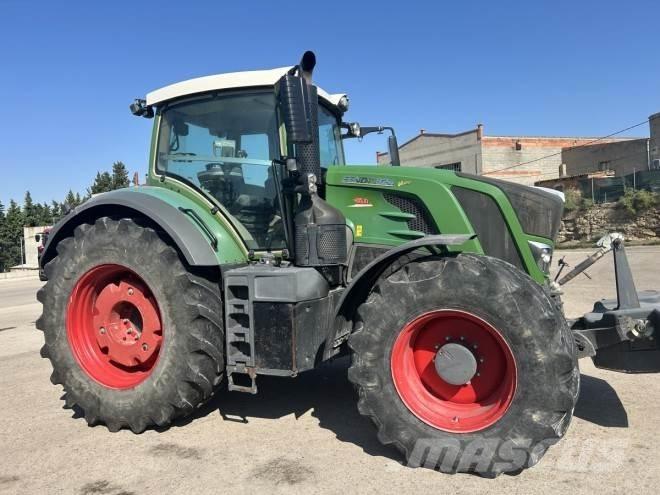 Fendt 824 PROFI Traktorit