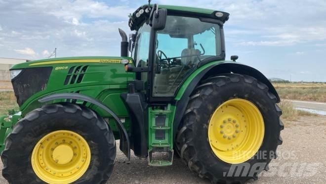 John Deere 6190 R Traktorit