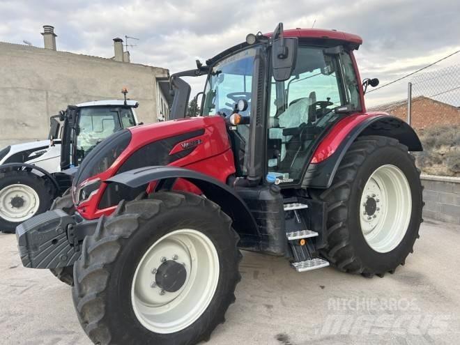 Valtra N135A Traktorit