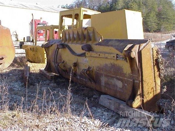 CAT 1083973 Puskulevyt