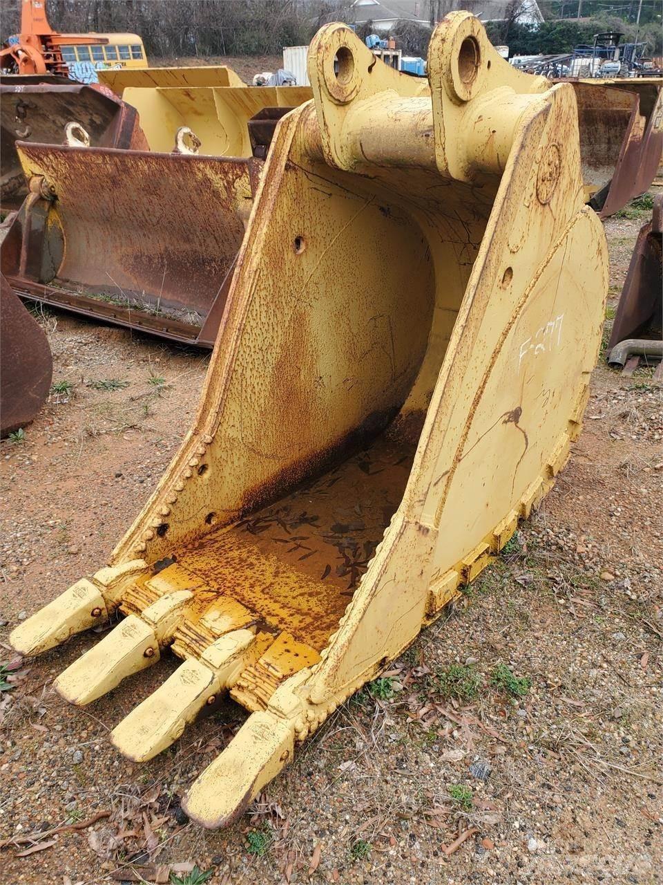 CAT 320 Kauhat