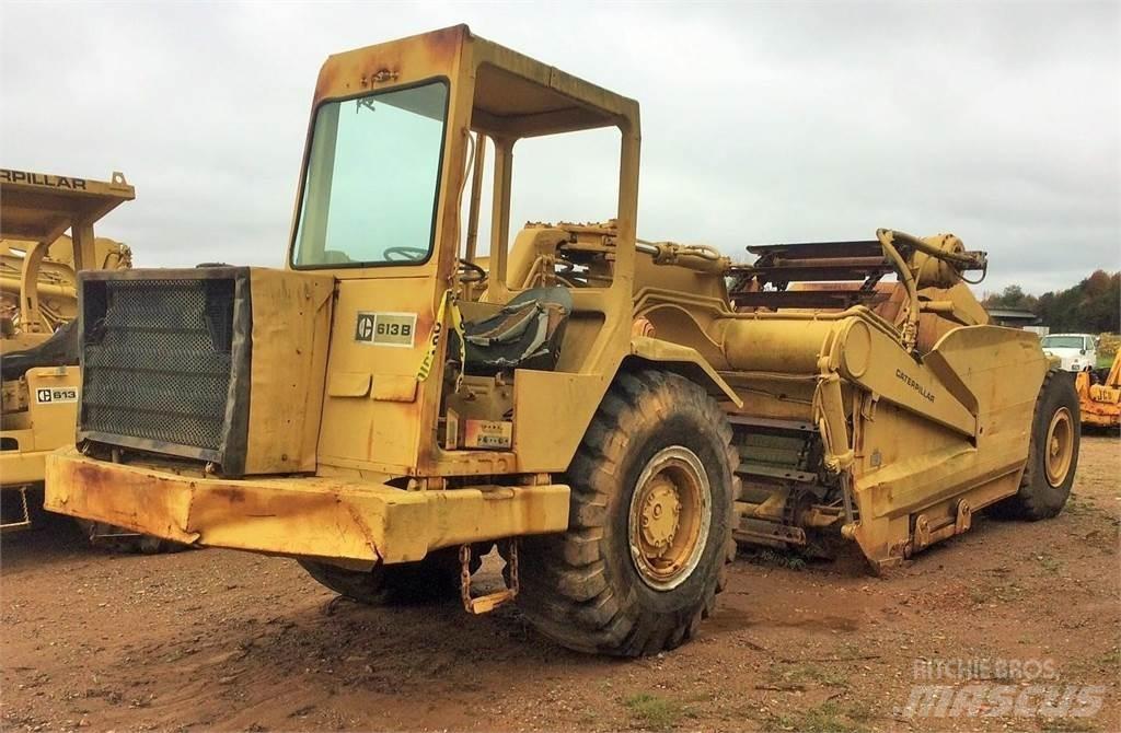 CAT 613B Kaavinvaunut
