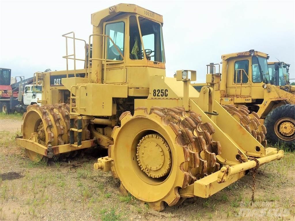 CAT 825C Tiivistyskoneet