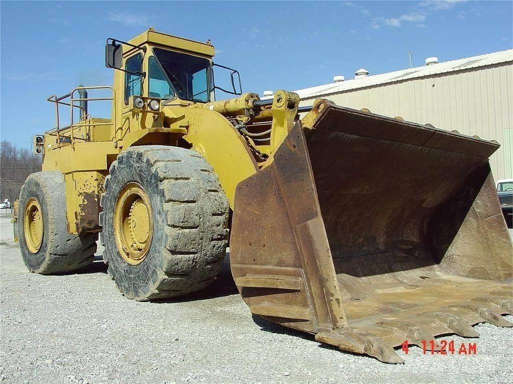 CAT 988B Pyöräkuormaajat