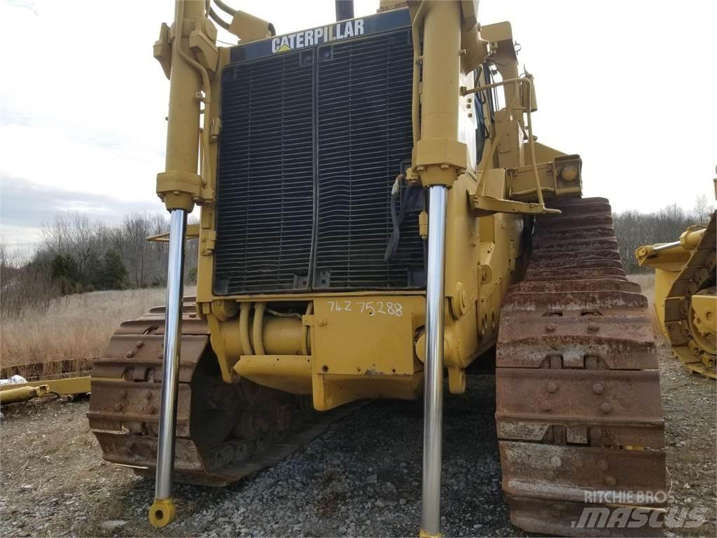 CAT D11N Telaketjupuskutraktorit