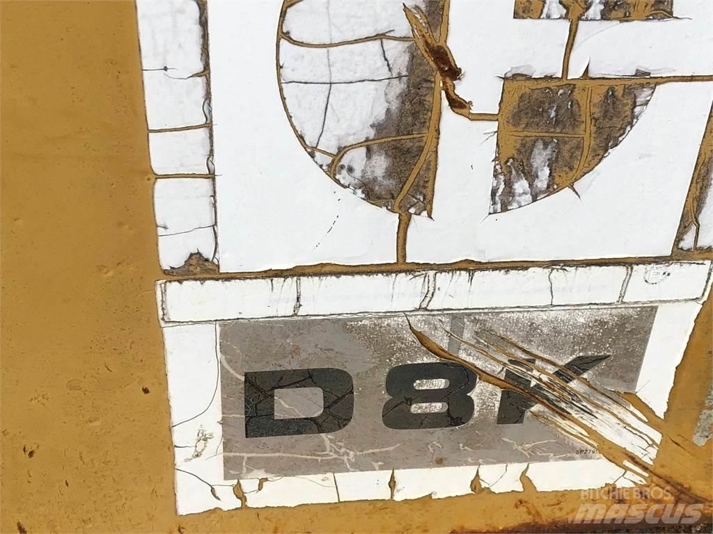 CAT D8K Ohjaamo ja sisusta