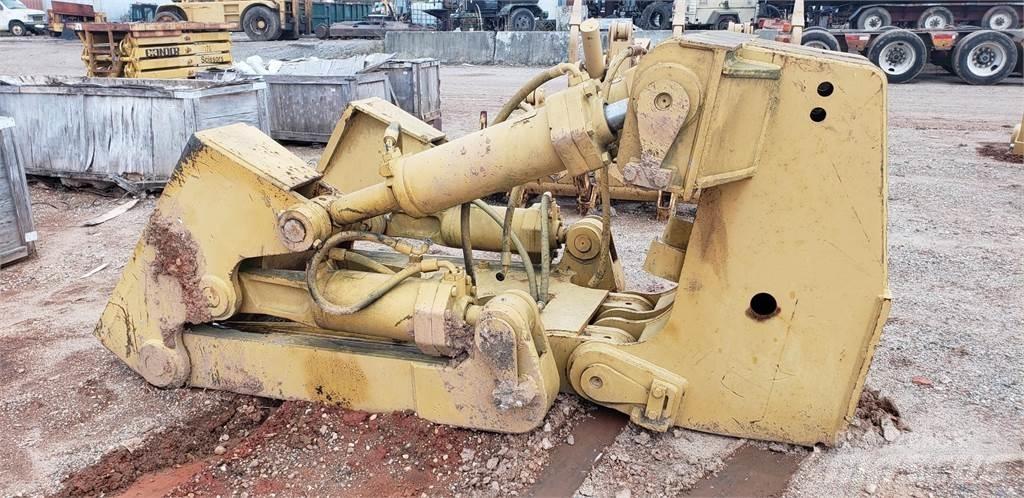 CAT D8R Repijät