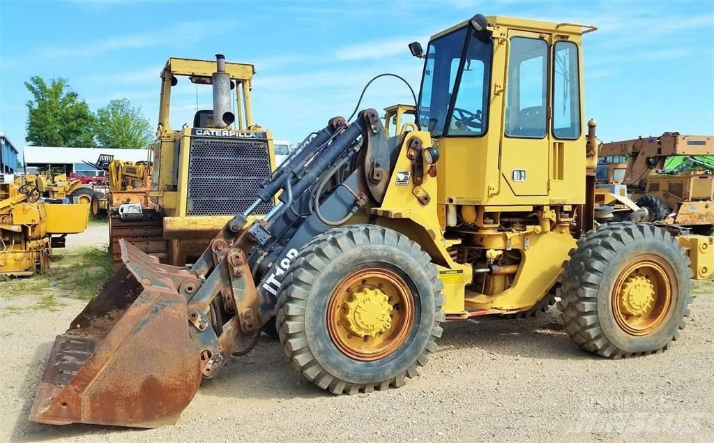 CAT IT18B Pyöräkuormaajat