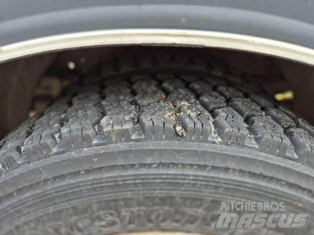 Fuso CANTER Jäteautot