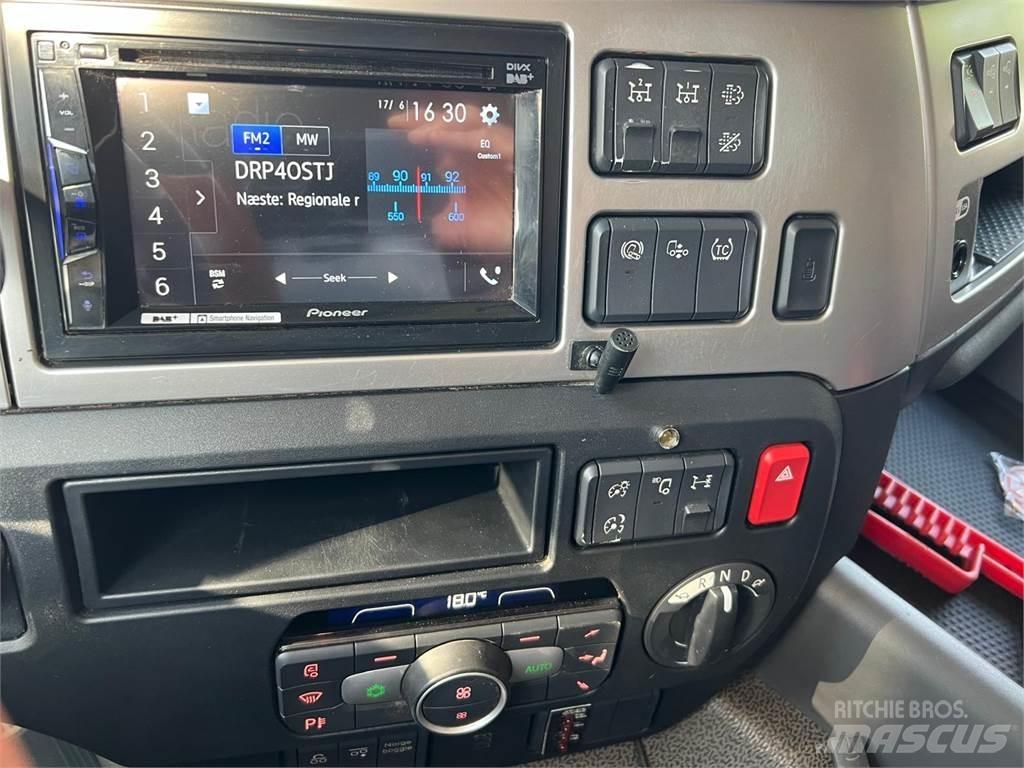 DAF CF 480 FAX 8x2*6 Vaihtolava-autot