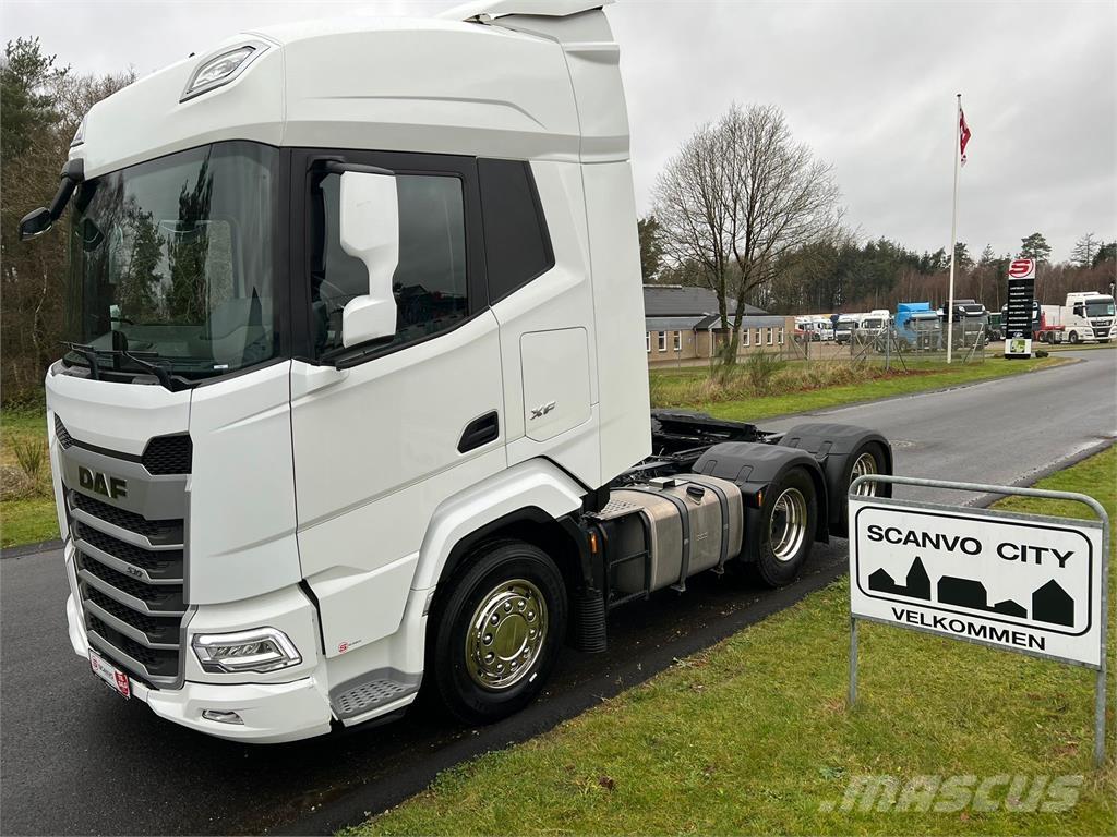 DAF XF530 FTS 6x2 Vetopöytäautot