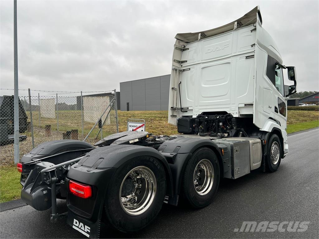 DAF XF530 FTS 6x2 Vetopöytäautot