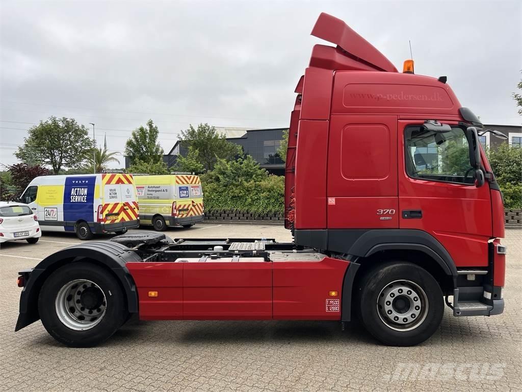 Volvo FM370 Vetopöytäautot