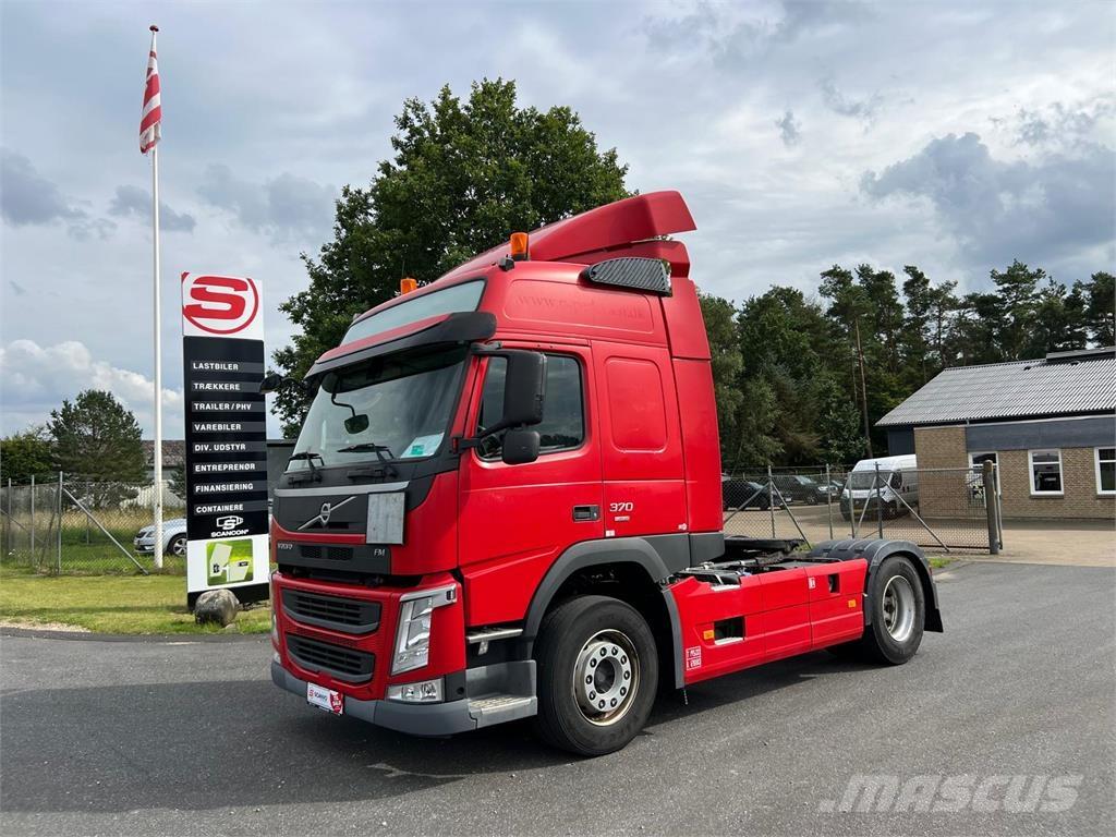 Volvo FM370 Vetopöytäautot