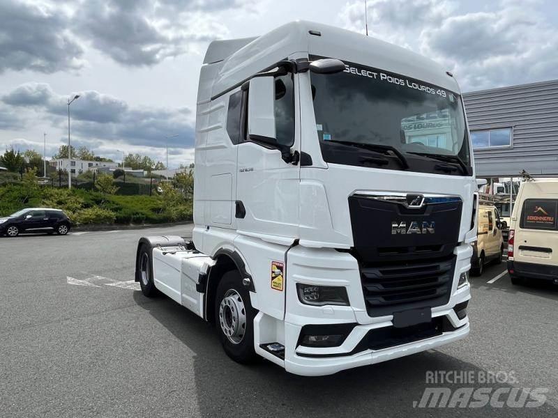 MAN TGX Vetopöytäautot