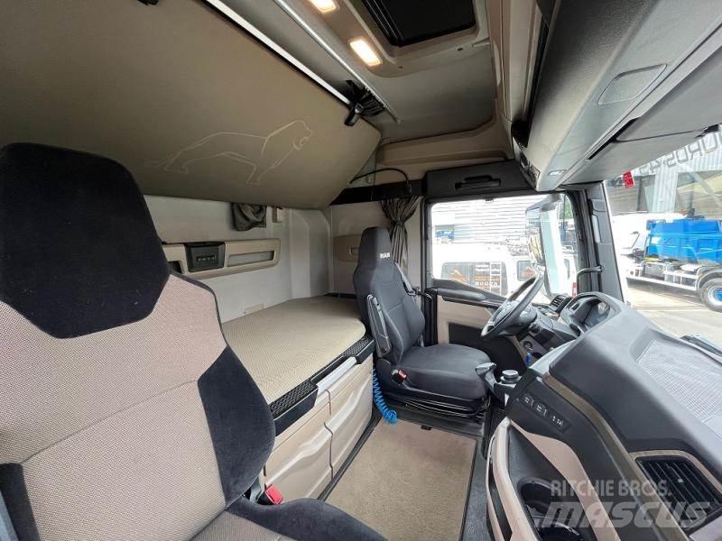 MAN TGX Vetopöytäautot