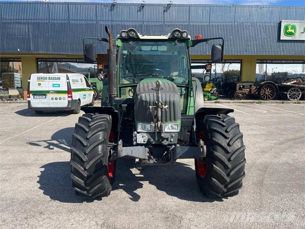Fendt 211 VARIO Traktorit