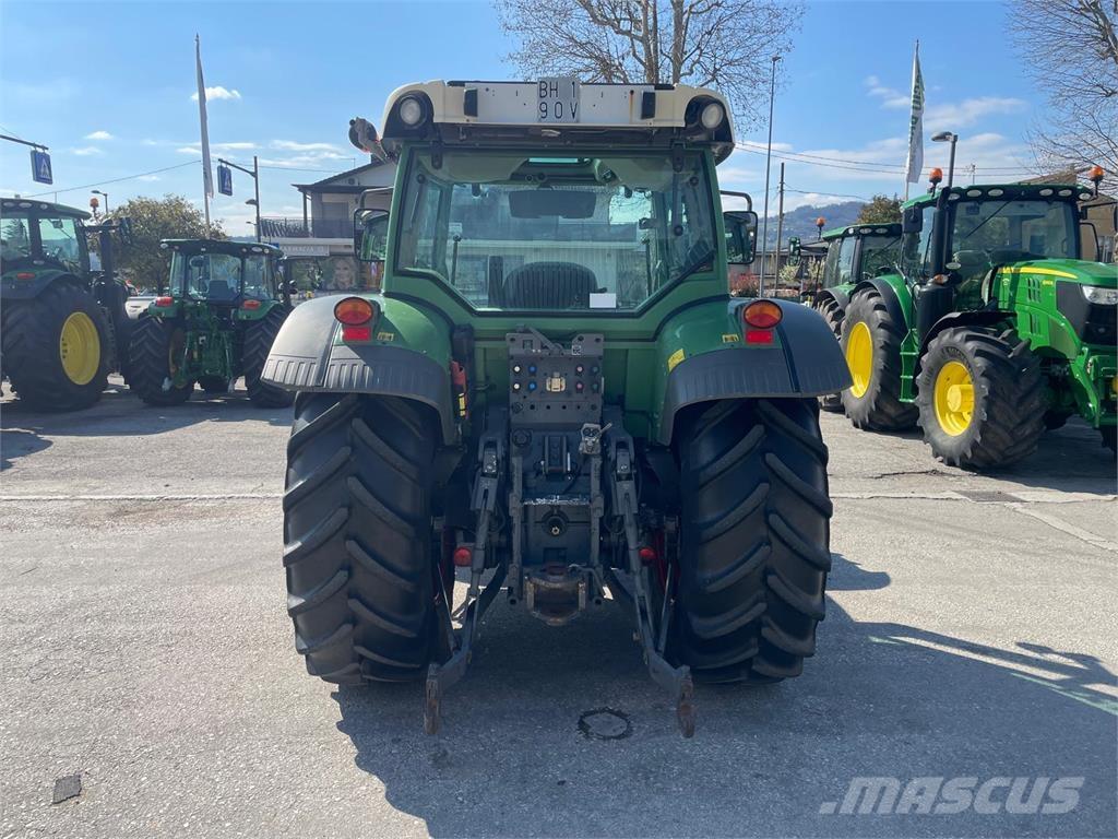 Fendt 211 VARIO Traktorit
