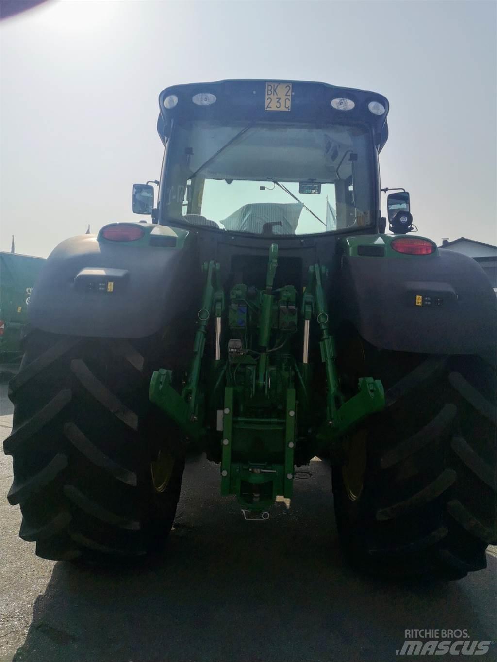 John Deere 6190 R Traktorit