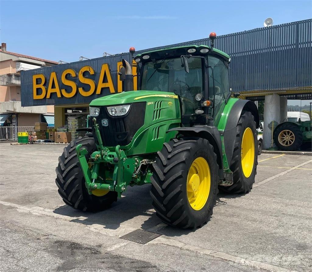 John Deere 6190 R Traktorit