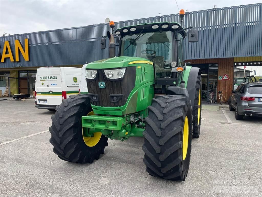 John Deere 6210 R Traktorit
