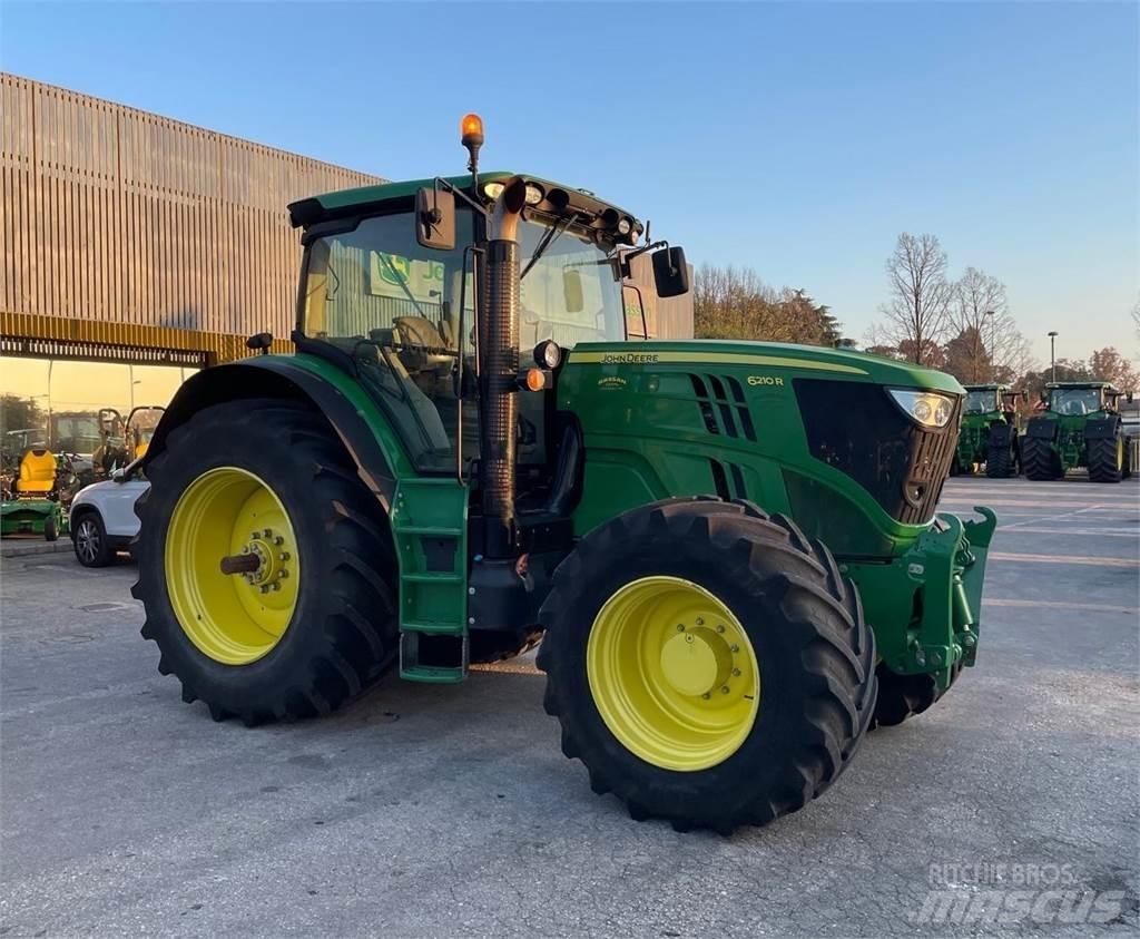 John Deere 6210 R Traktorit