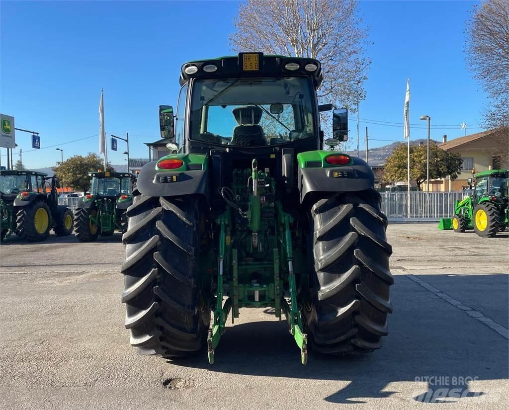 John Deere 6250 R Traktorit