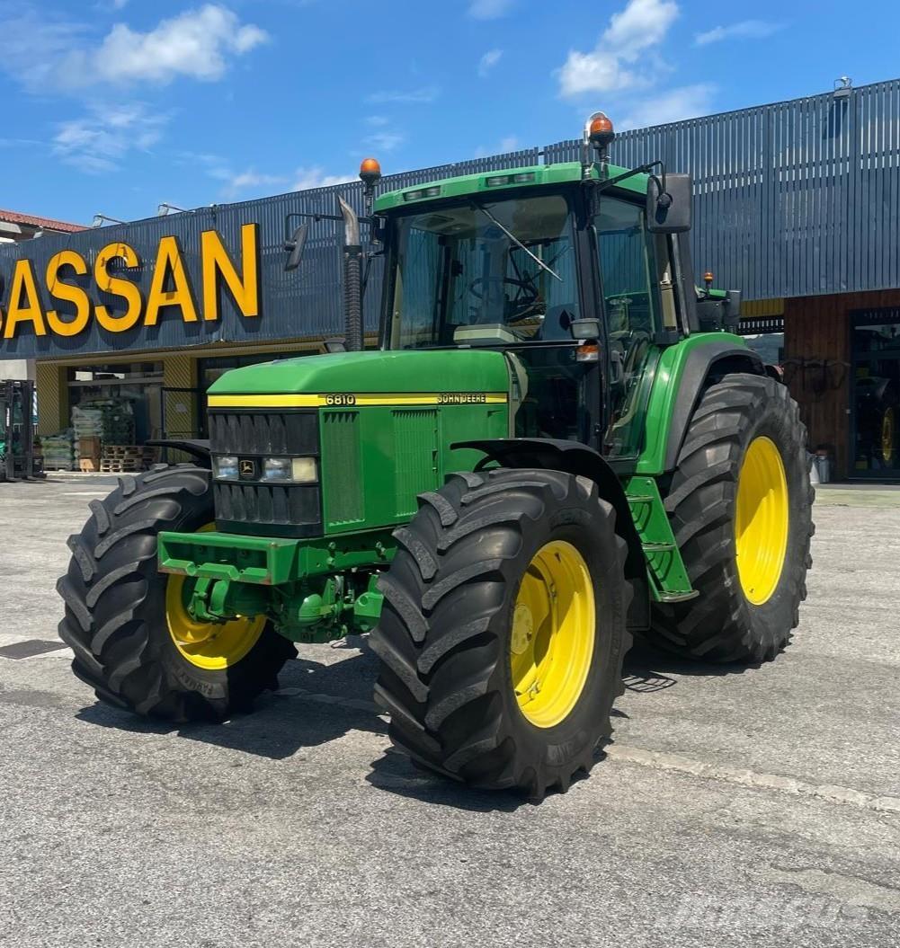 John Deere 6810 Traktorit