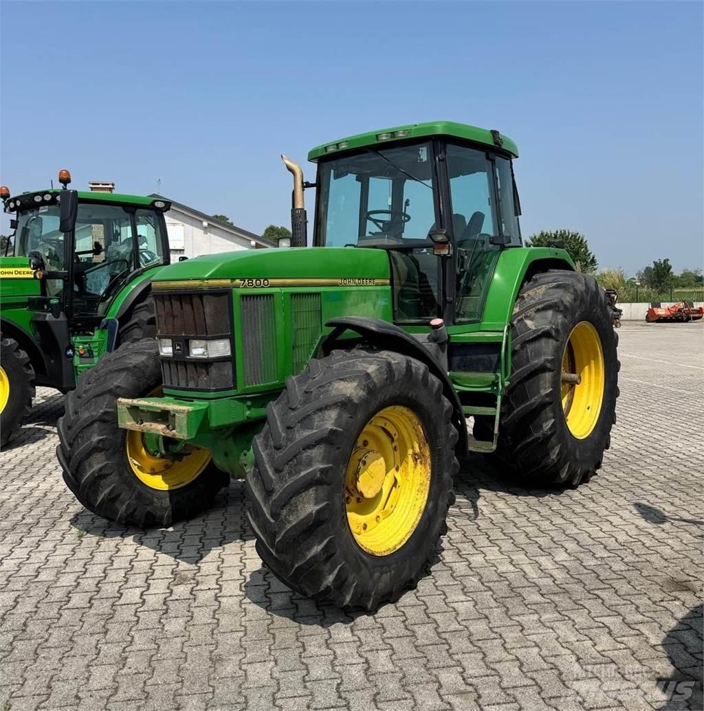John Deere 7800 Traktorit