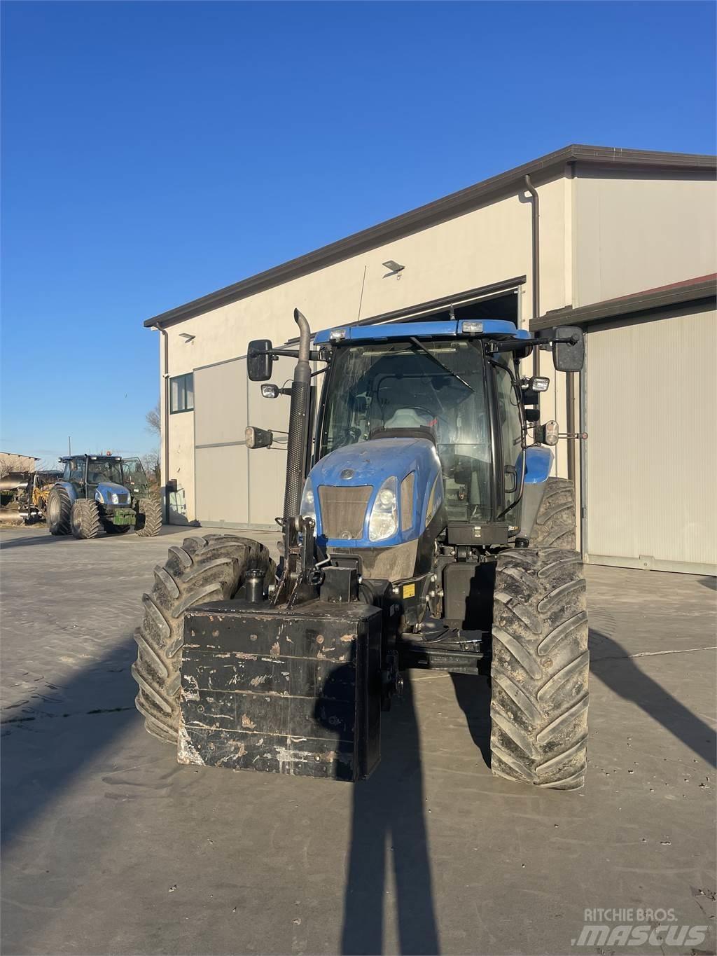 New Holland T6060 Traktorit