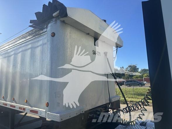  J & J Sora- ja kippiperävaunut